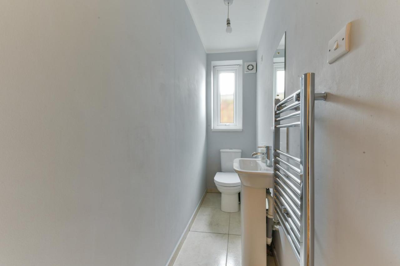 Royal Living Properties Villa Hillingdon Dış mekan fotoğraf